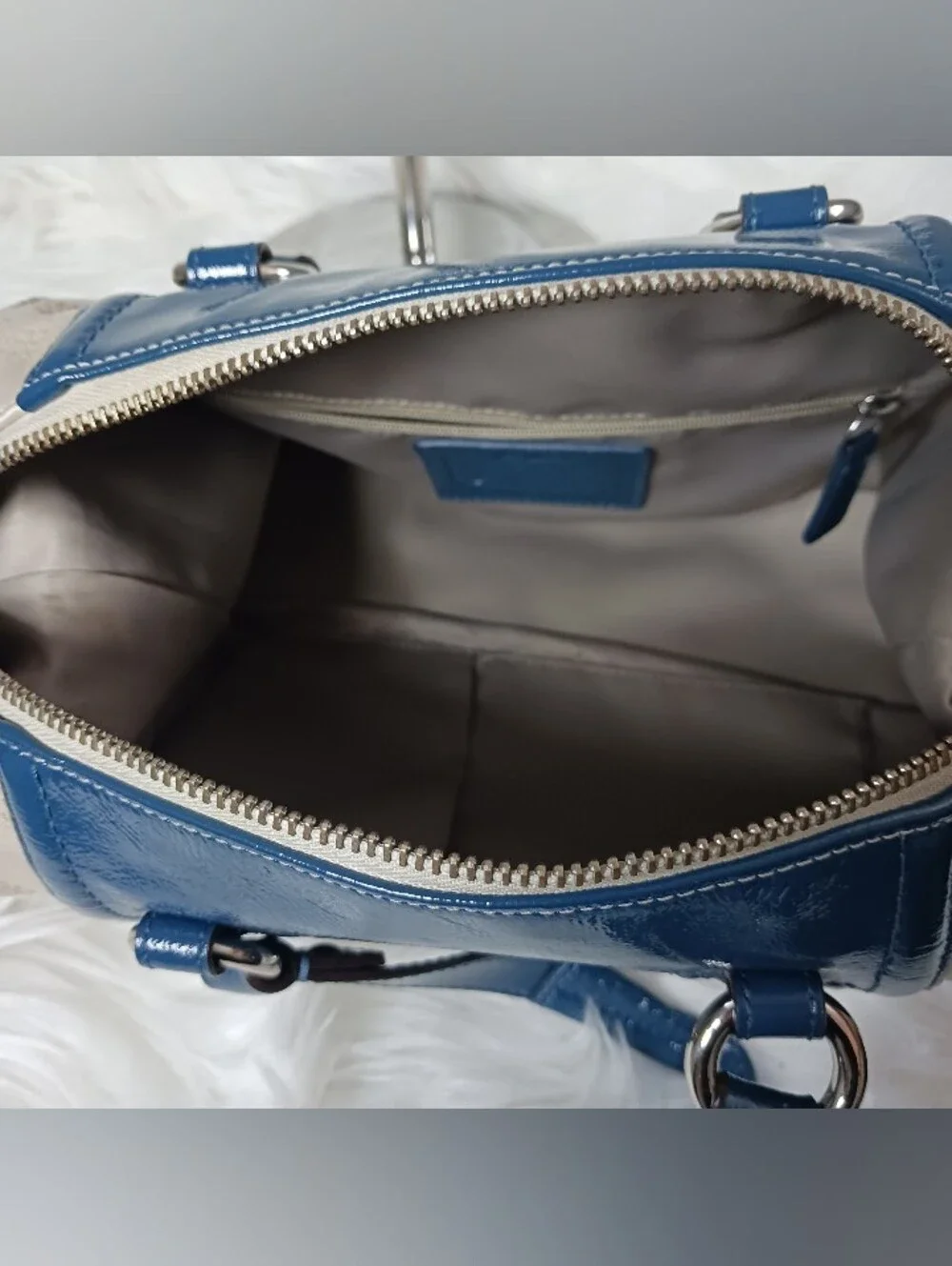 COACH ASHLEY DOTTED OP ART SATCHEL BAG F20027 Light Khaki / Cobalt Blue